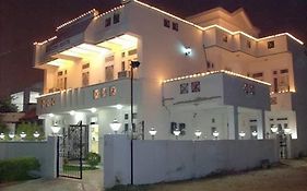 Royal City Guest House